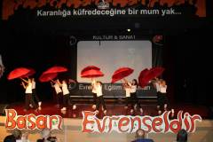 Evrensel Kolej